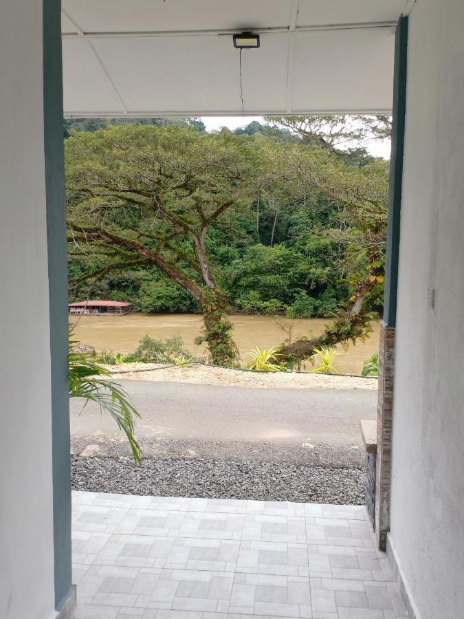 Tebing Guest House Taman Negara Malaysia Kuala Tahan Exterior foto