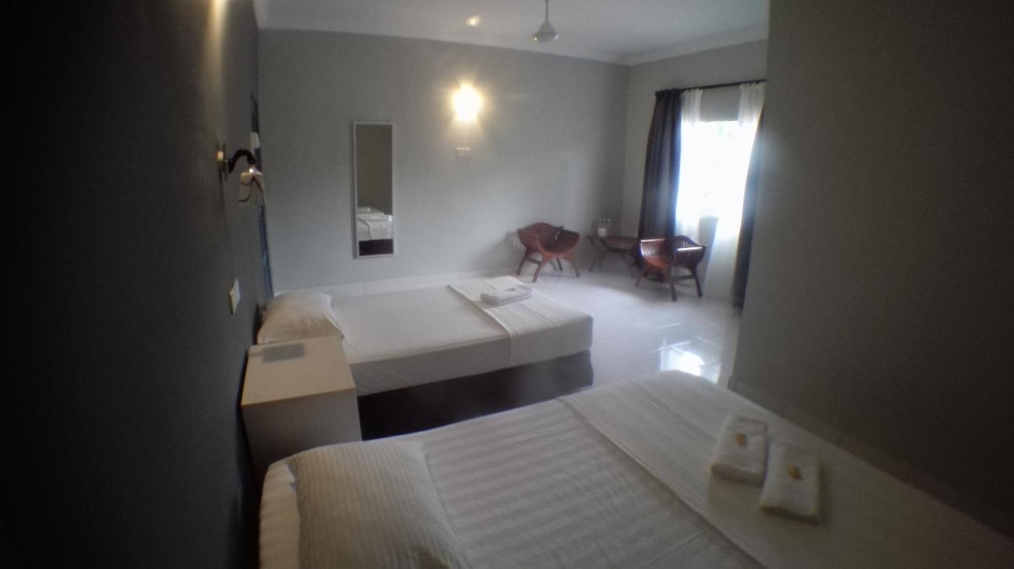 Tebing Guest House Taman Negara Malaysia Kuala Tahan Exterior foto