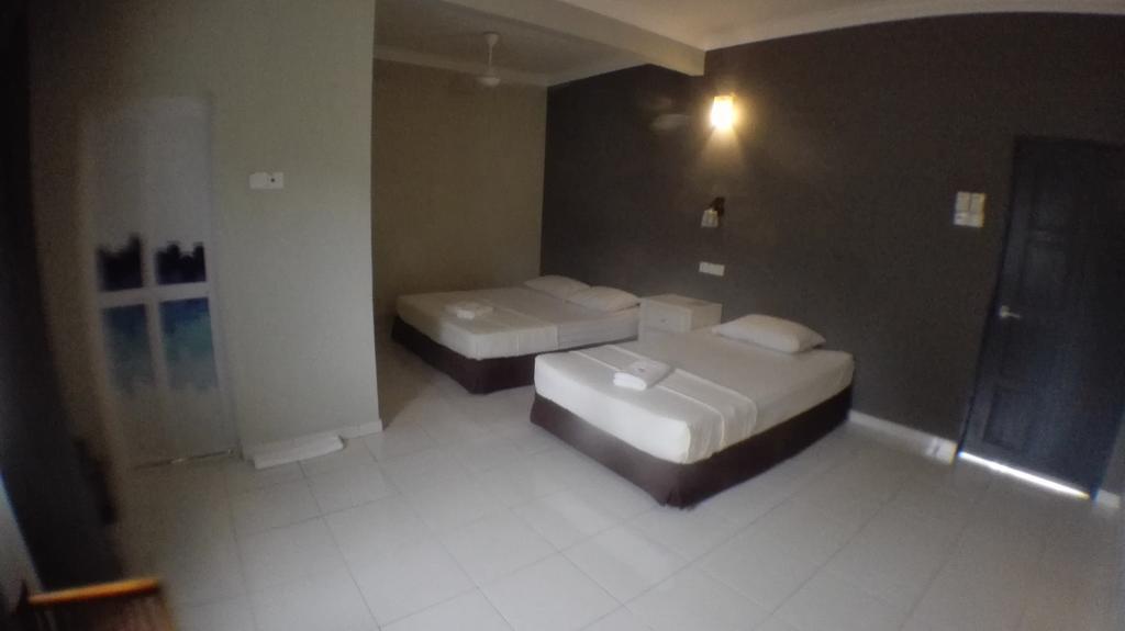 Tebing Guest House Taman Negara Malaysia Kuala Tahan Exterior foto