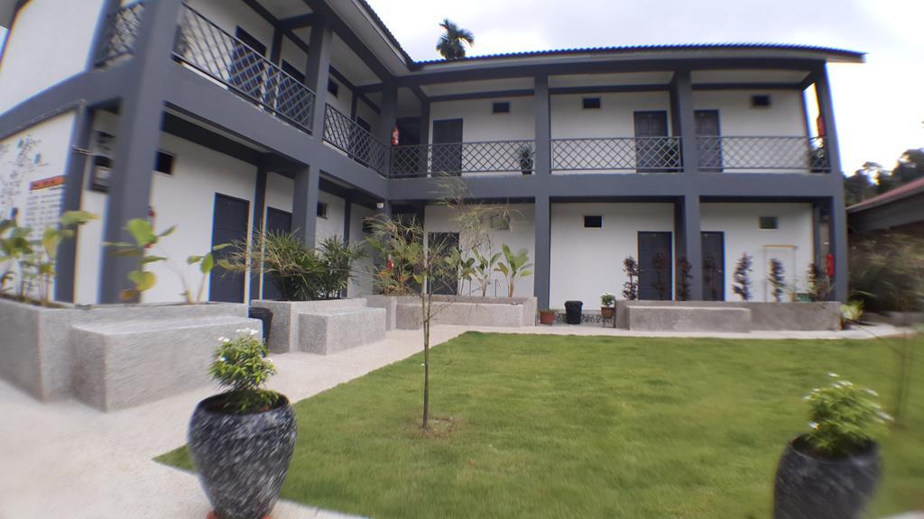 Tebing Guest House Taman Negara Malaysia Kuala Tahan Exterior foto