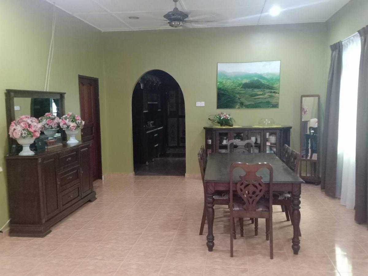 Tebing Guest House Taman Negara Malaysia Kuala Tahan Exterior foto