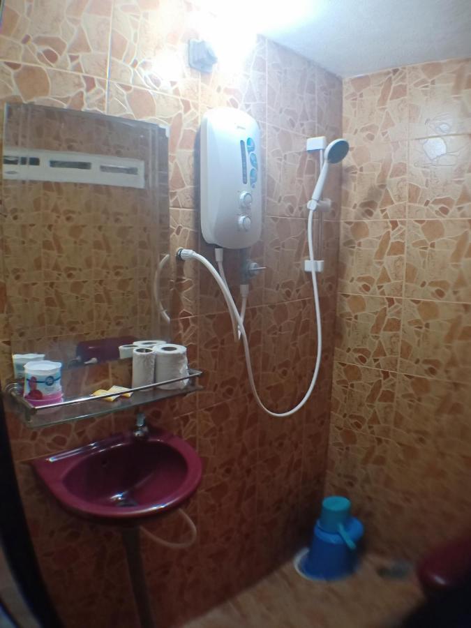 Tebing Guest House Taman Negara Malaysia Kuala Tahan Exterior foto